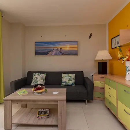 Summerland 14 - One Bed Daire