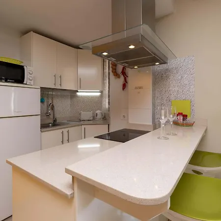 Summerland 14 - One Bed Daire *